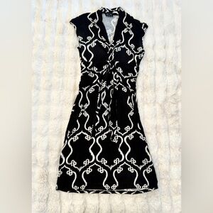 Max & Cleo Black and White Patterned Cap-Sleeve Dress